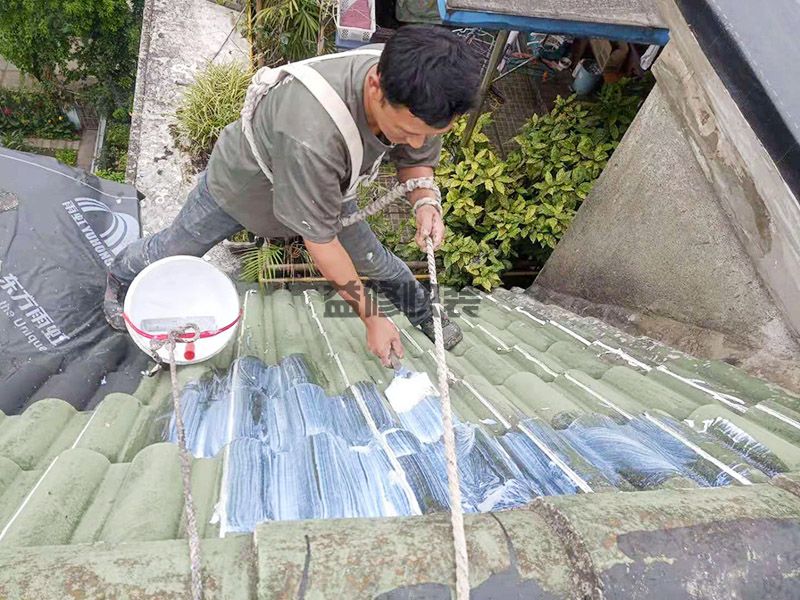 太原小店區屋頂鋪卷材后再刷防水,防水補漏,房屋維修(圖3)