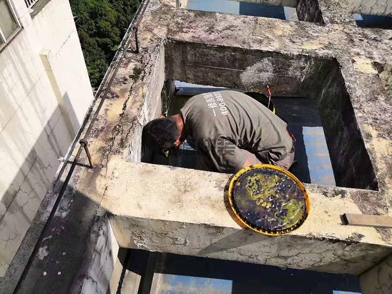 天津北辰區屋頂防水打膠,防水補漏,外墻修補(圖2)